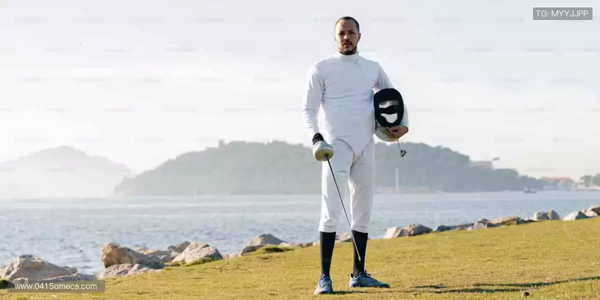 个性周边，彰显态度！👕💥